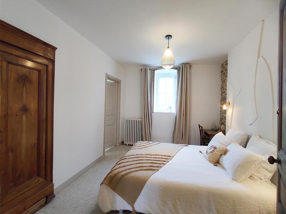 Les Chambres D'Hesperis Pleyben 外观 照片
