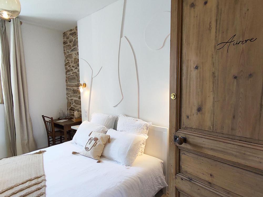 Les Chambres D'Hesperis Pleyben 外观 照片